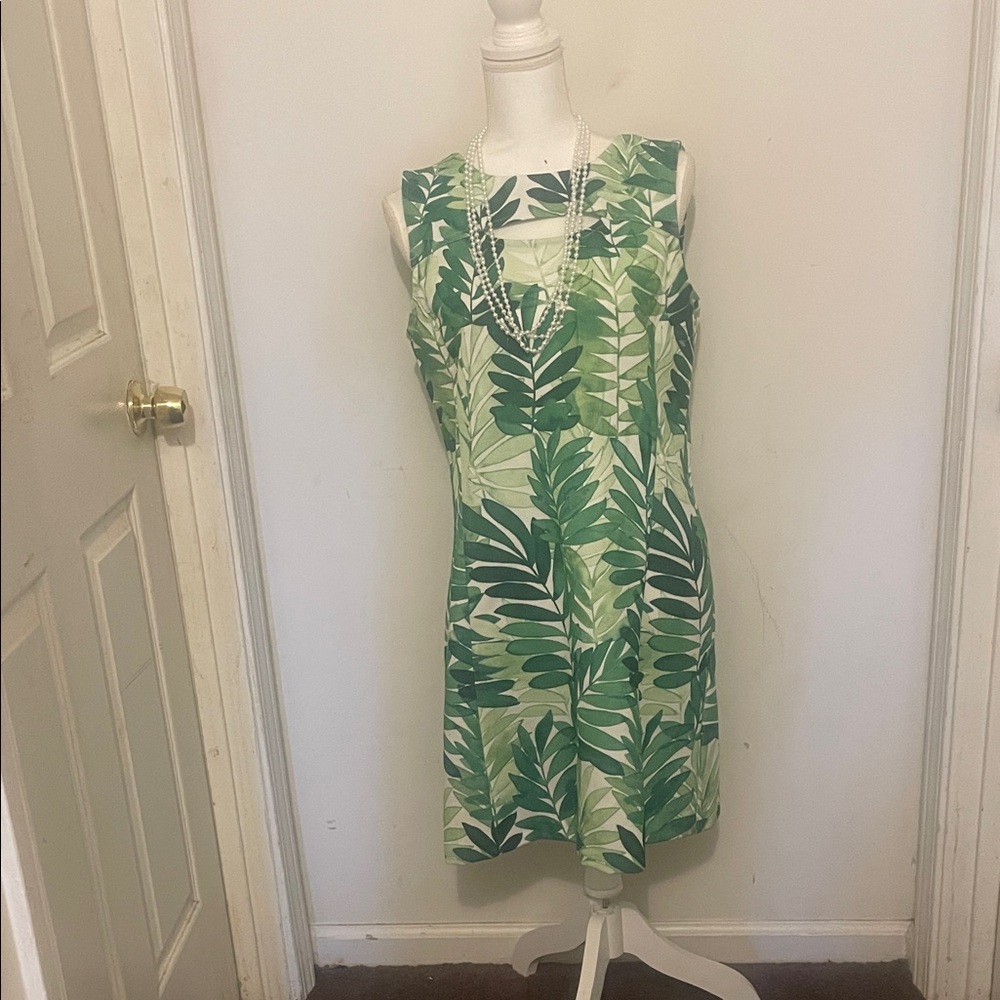 Julian Taylor Green Leaf Pattern Dress